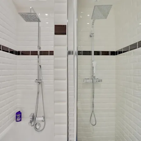 137 Moulin, Great Apt, Appartamento Parigi